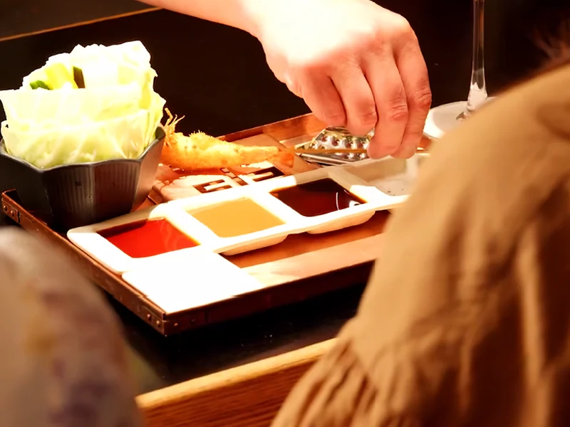 一串を差し出す